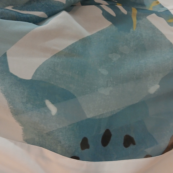 Abstract Blue and White Open Cardigan - Picture 3 of 6